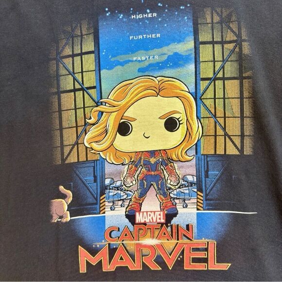 Marvel Black Short Sleeve Tee Funko Pop Design of Captain Marvel Sz L - Picture 4 of 10